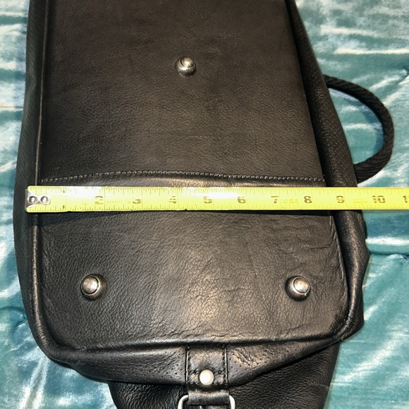 Bugatti Genuine Leather Bag Columbia - Picture 16 of 16